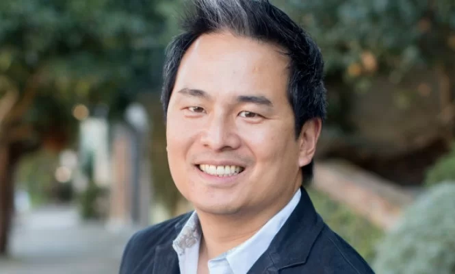 Steven Chiang, vice-presidente e chefe dos estúdios da Warner Bros. Games, anuncia sua saída da empresa